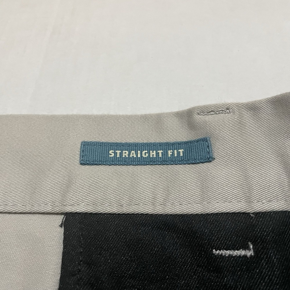 NWT Haggar Mens Authentic Chino Straight Fit Flat-Front Twill Pants Size 36 X 30